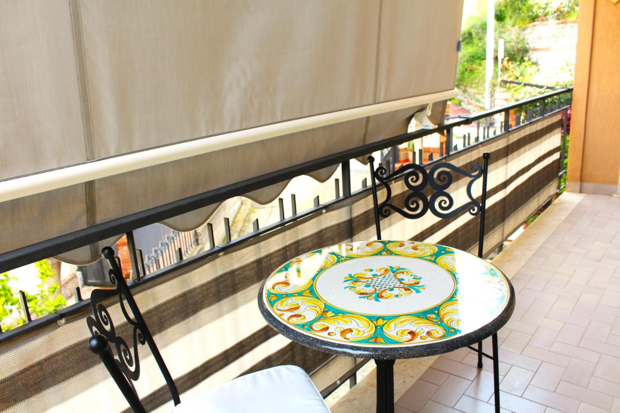 Anto's Apartment - Giardini Naxos Esterno foto